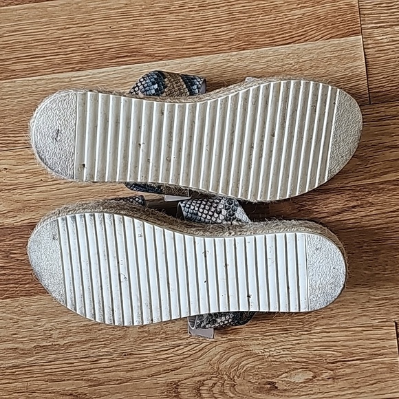 Justfab snakeskin sandals - Picture 4 of 6